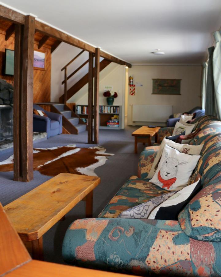 Adventure Lodge And Motels And Tongariro Crossing Track Transport Nationalpark Exteriör bild