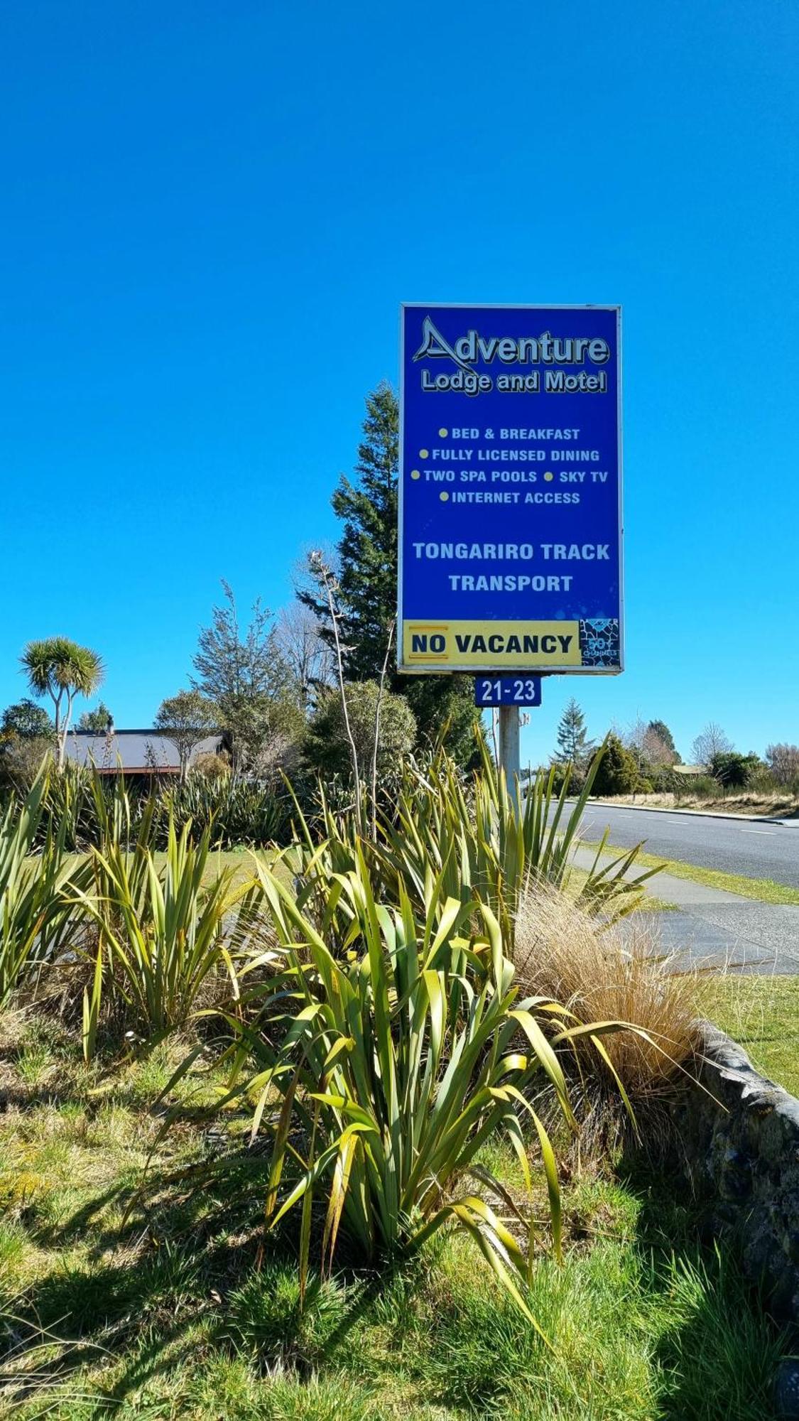 Adventure Lodge And Motels And Tongariro Crossing Track Transport Nationalpark Exteriör bild