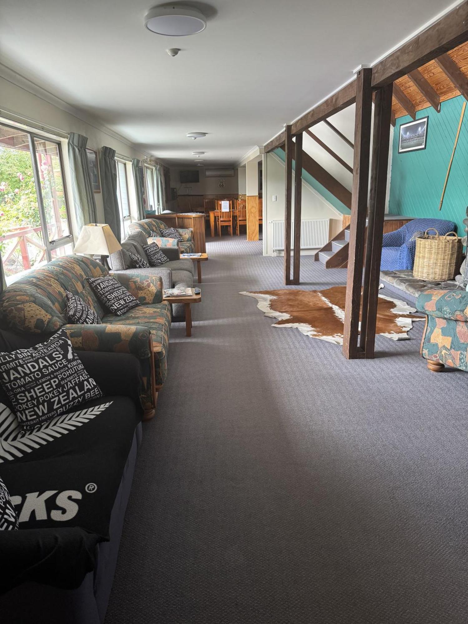 Adventure Lodge And Motels And Tongariro Crossing Track Transport Nationalpark Exteriör bild